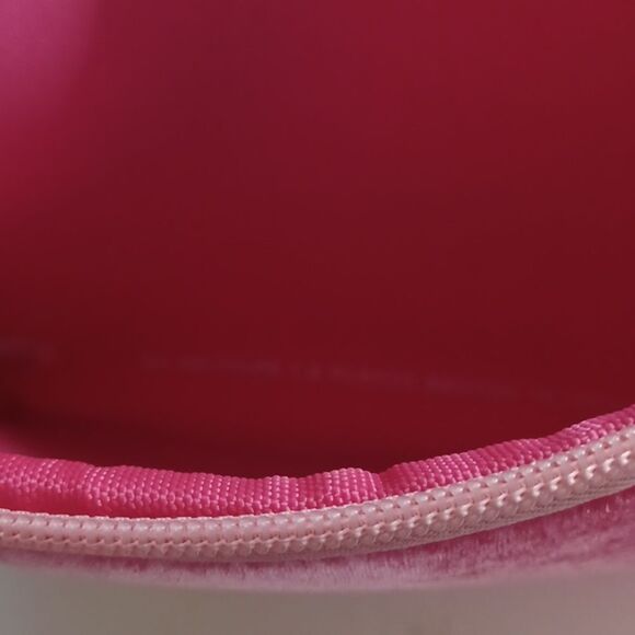 Benefit Womens Makeup Pouch - Picture 6 of 11